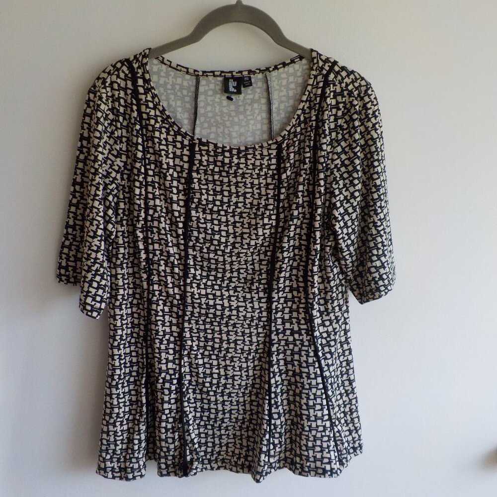 ilu Blouse Top - Petite Medium Short Sleeve Black White Geometric Y2K (654)